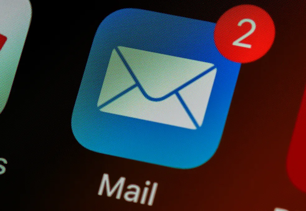 email confiavel melhor provedor de hospedagem de site e email do brasil